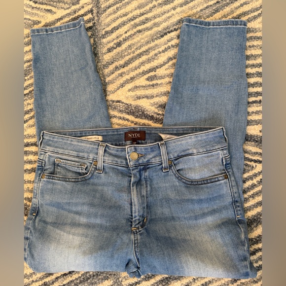 NYDJ AMI Skinny ankle size 10 P LiftXTuck Technology Light Distressed Wash Jean￼ - Picture 3 of 10
